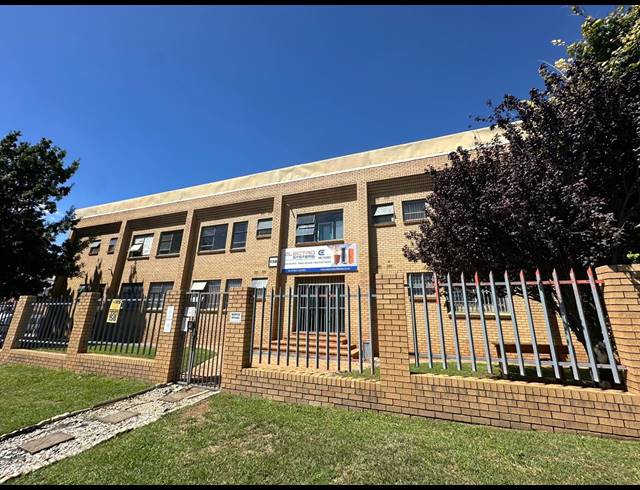 1,840M² WAREHOUSE TO LET IN MEADOWDALE